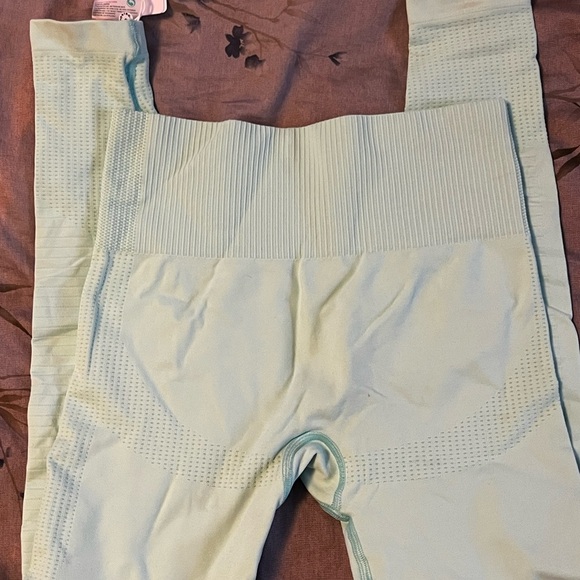 NEW Women’s Best Leggings size small MINT - Picture 5 of 7